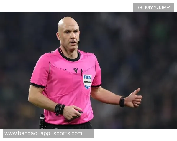 前裁判揭露曼奇尼故意撞人事件应被罚下却未被裁判察觉